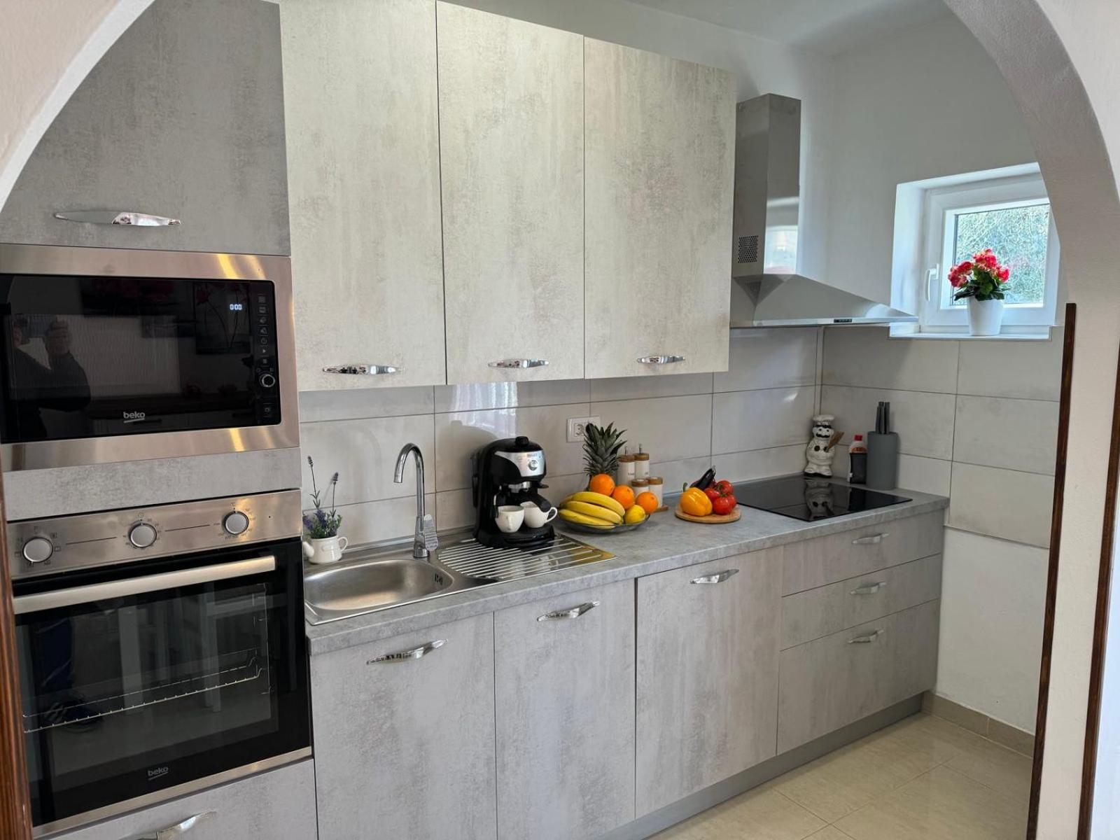 House Nada Apartman Muntic Bagian luar foto