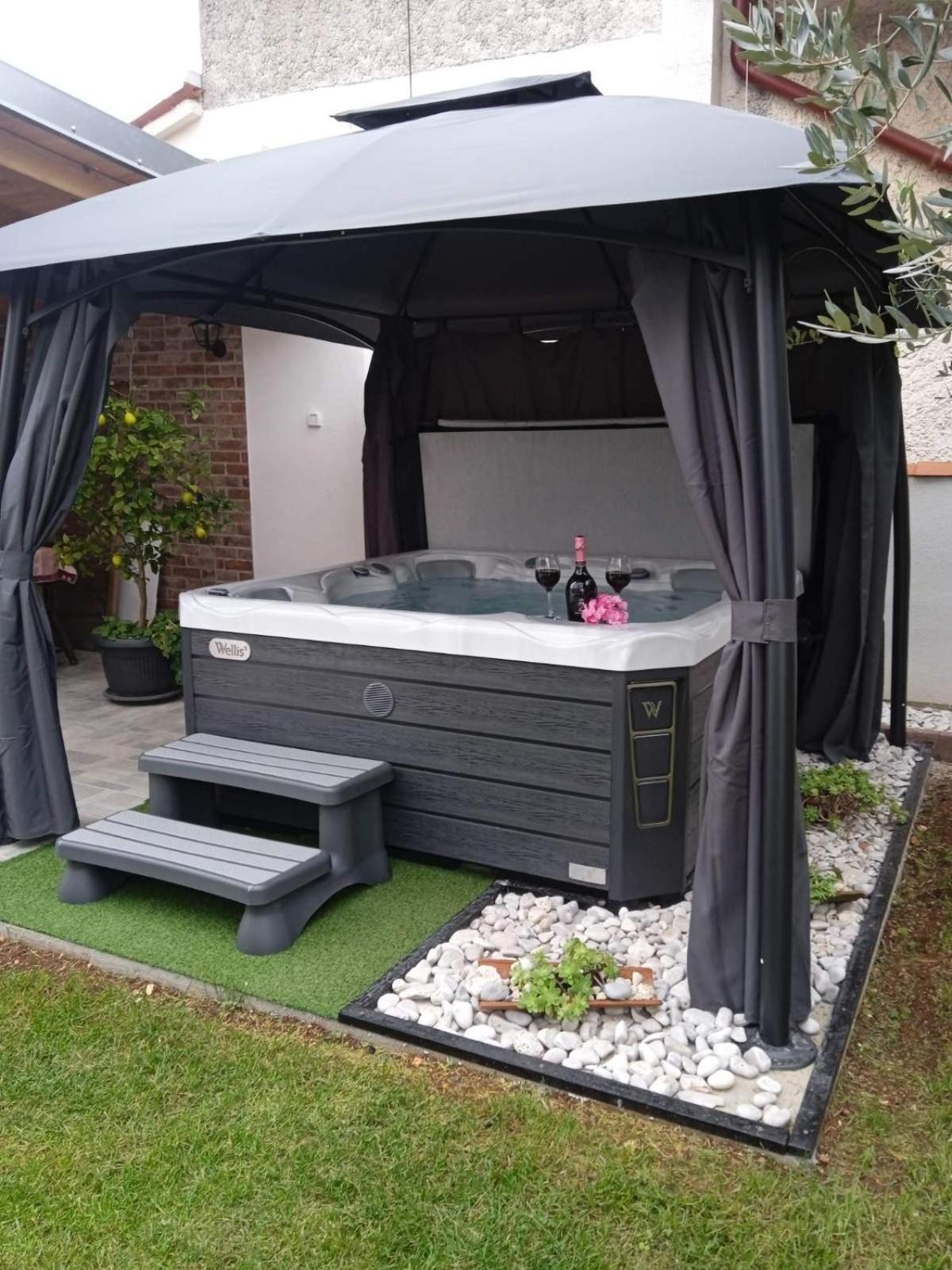 House Nada Apartman Muntic Bagian luar foto